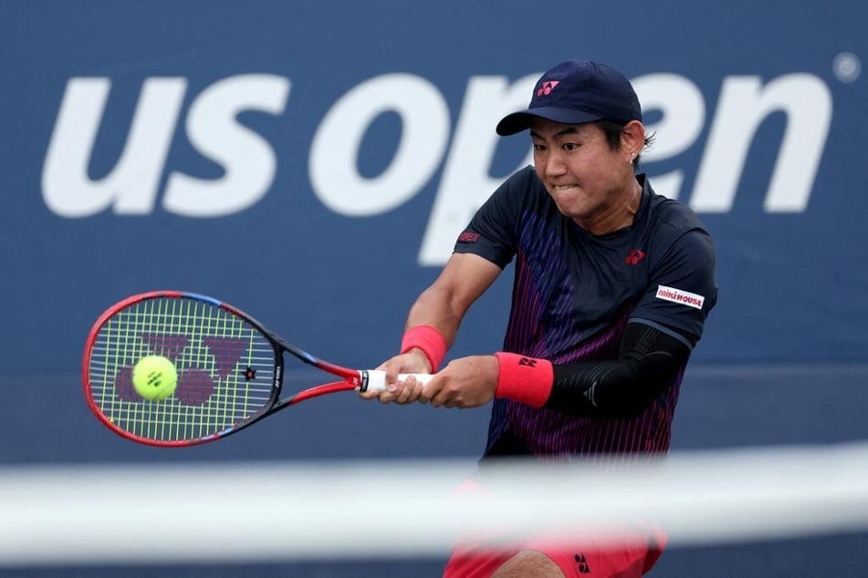 Yoshihito Nishioka (28) musste in der ersten Runde der US Open völlig fertig aufgeben.