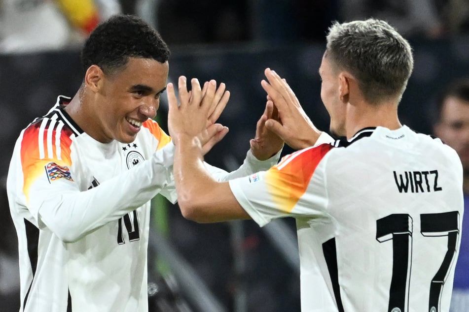 Das Dreamteam bei der deutschen Nationalmannschaft würde man jetzt auch gern in München sehen: Jamal Musiala (21, l.) und Florian Wirtz (21).