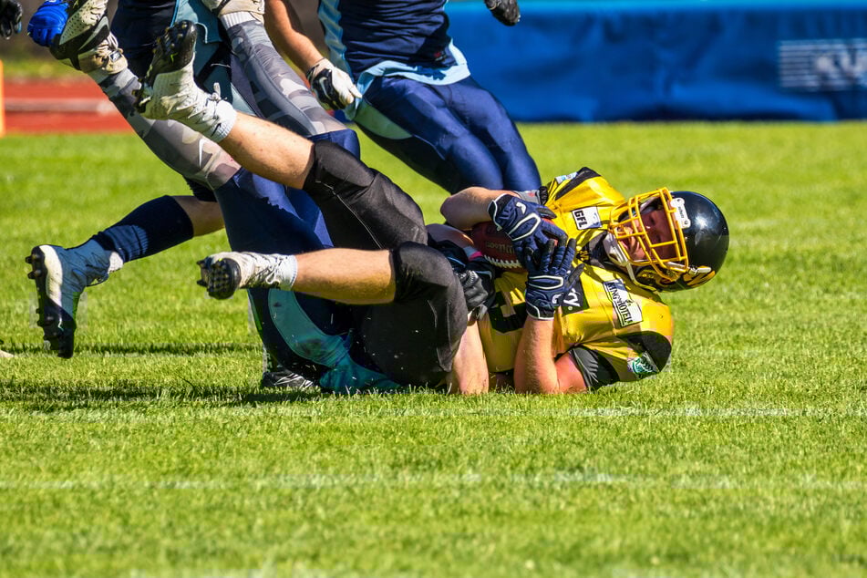 Der 15-jährige Teenager wurde brutal gefoult. (Symbolbild)
