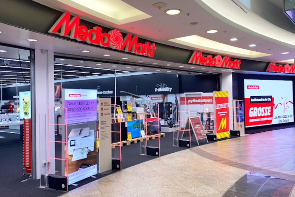 MediaMarkt Wolfsburg City - Porschestraße 45.