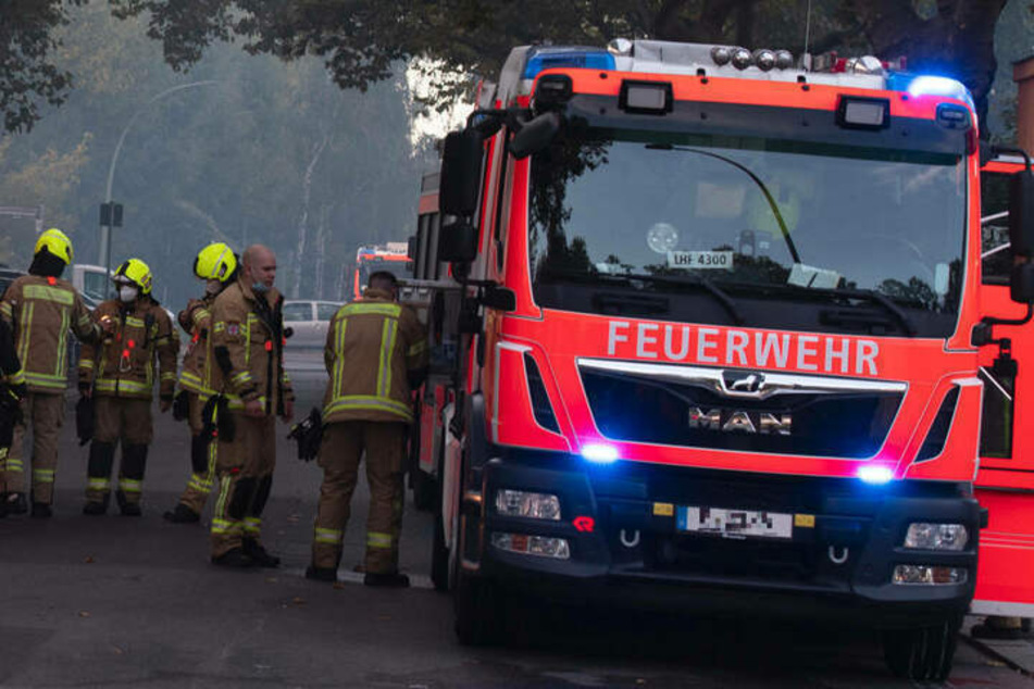 Berlin: Alarm an einer Pankower Schule: Feuerwehr muss Brand löschen