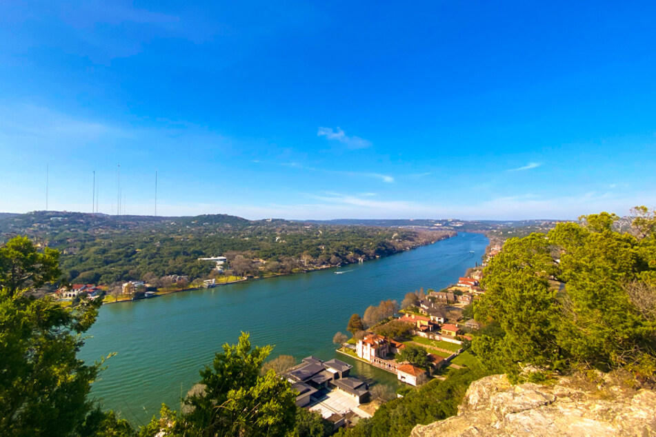 Mount Bonnell is beautiful by day, but it's even more stunning at sunset.