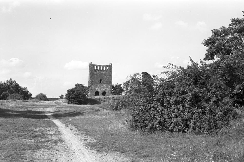 Die Kirchenruine Nordhusen ist ein über 800 Jahre altes Wahrzeichen, was saniert wird.