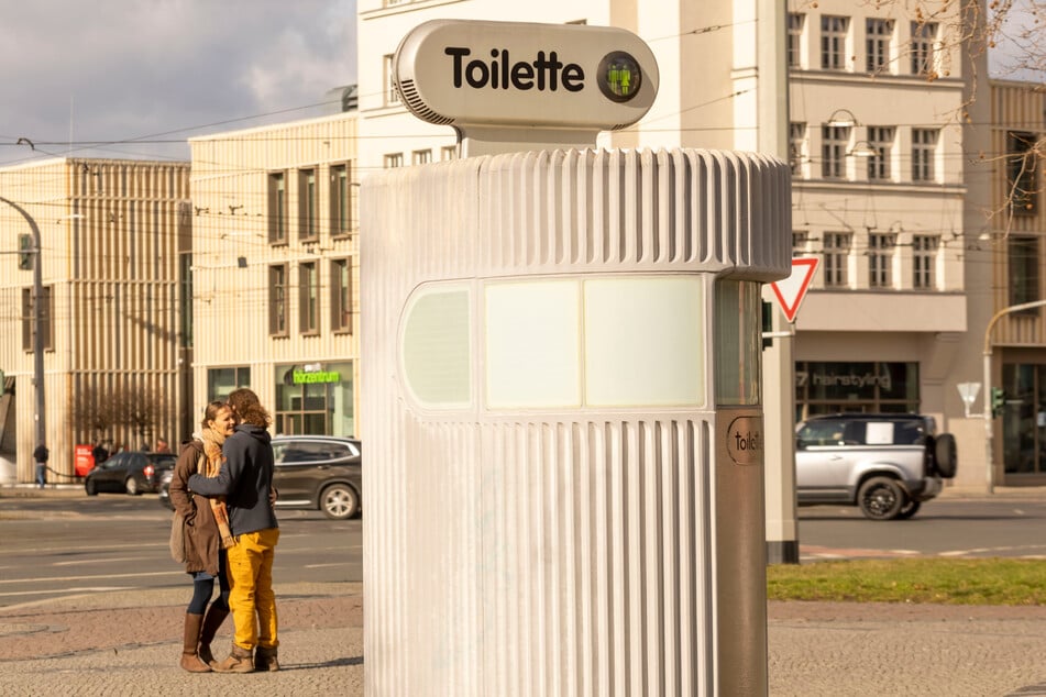 Das Klohäuschen am Albertplatz soll durch einen moderneren Neubau ersetzt werden.