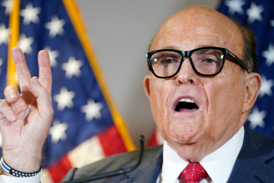 Rudy Giuliani (76) hat sich mit dem Coronavirus infiziert.