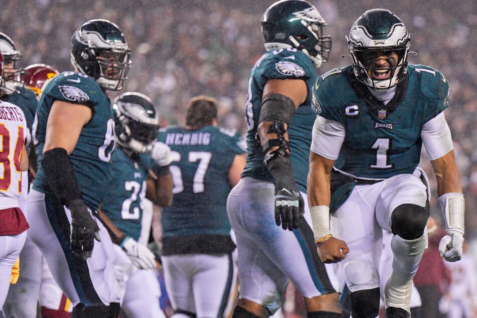 NFL: Eagles soar to a gritty but necessary win over Washington to close Week 15