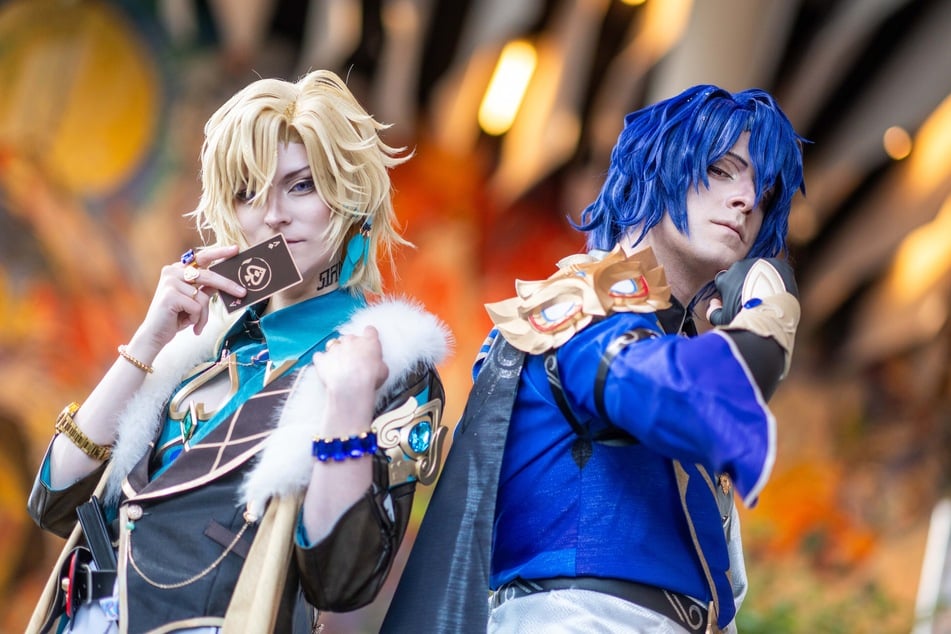 Auf der Convention "ShiroCo" zeigen Cosplayer ihre eindrucksvollen Kostüme.