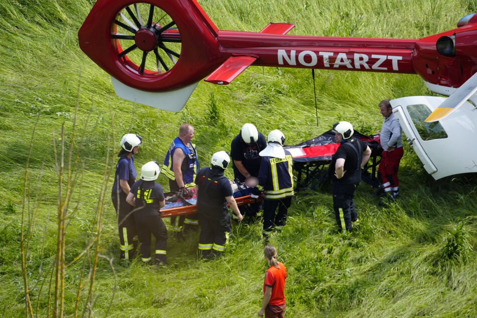 Der Mann wurde verletzt ins Krankenhaus gebracht.