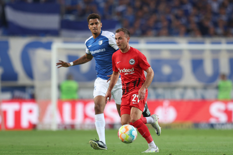 Beim 4:0-Sieg im DFB-Pokalspiel gegen den 1. FC Magdeburg zeigte Mario Götze (30, r.) bereits eine starke Leistung.