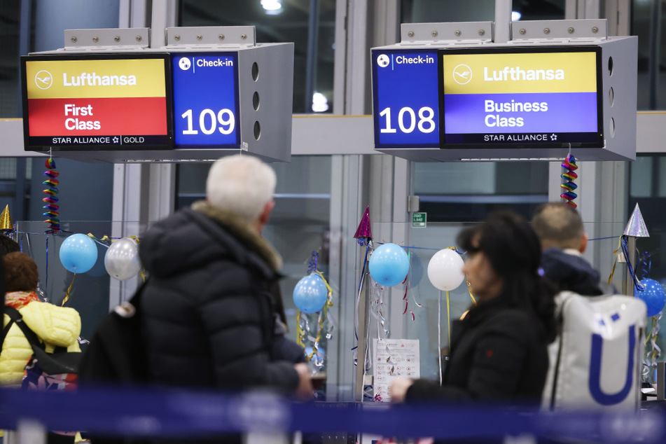 Am Flughafen in Düsseldorf wurden streikbedingt am Mittwochvormittag noch vier Lufthansa-Abflüge gestrichen.