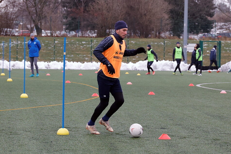 Andis Shala (33) stieg am Dienstag wieder ins Training ein - und wird auch zumindest bis Saisonende beim CFC bleiben.