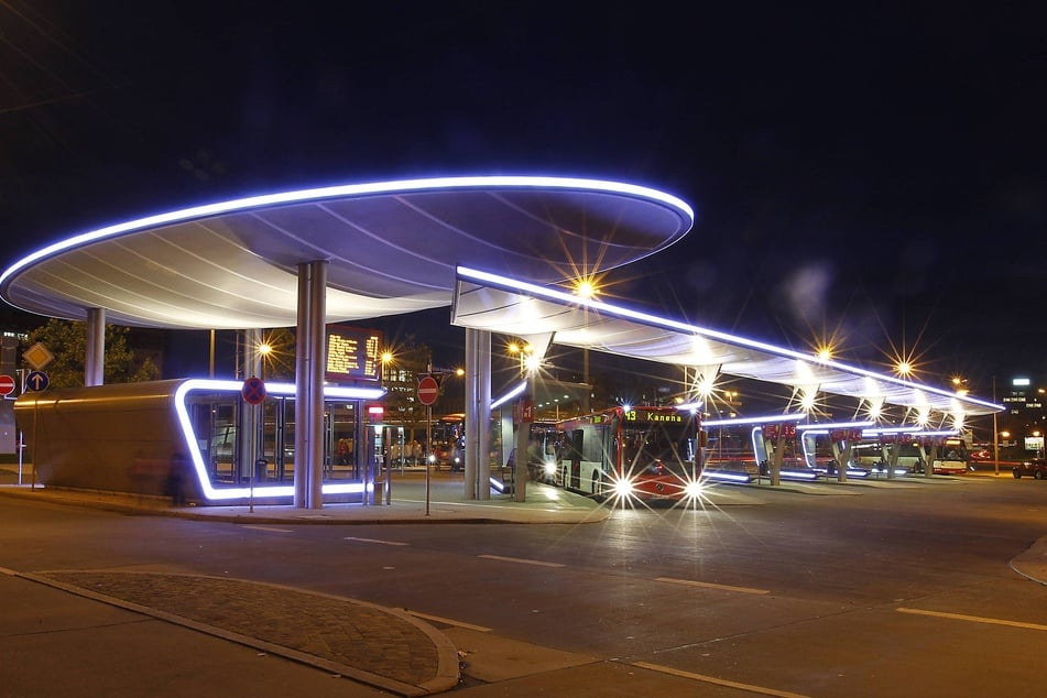 Der 50-Jährige befindet sich derzeit auf der Intensivstation. (Archivbild)