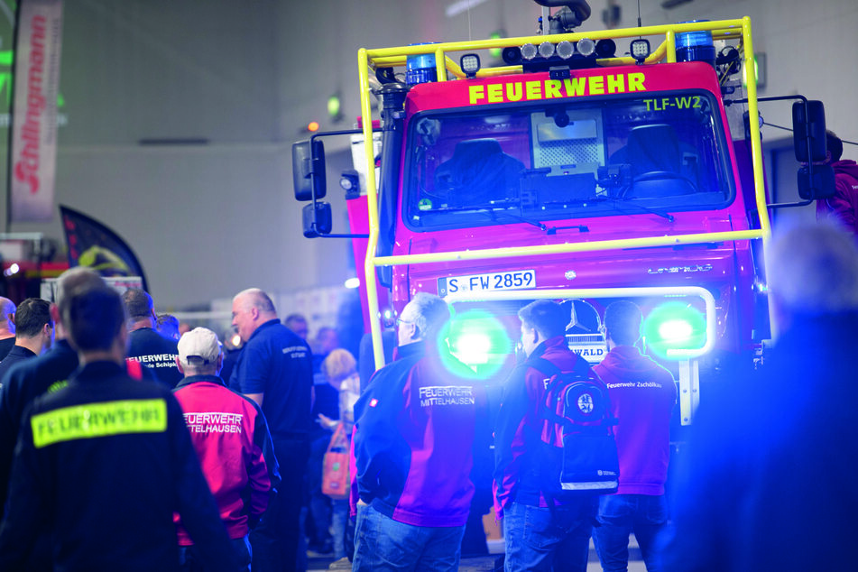 Die Feuerwehr vor Ort bei der Fachmesse FLORIAN in der MESSE DRESDEN.