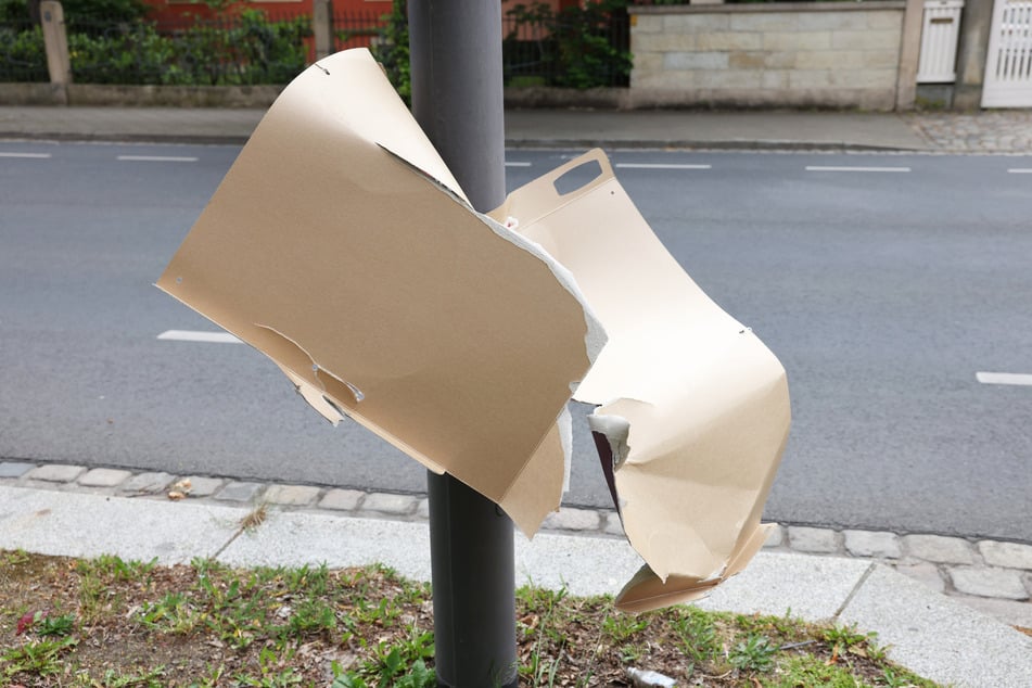 Viele Plakate wurden bereits kurz nach dem Aufhängen zerstört.