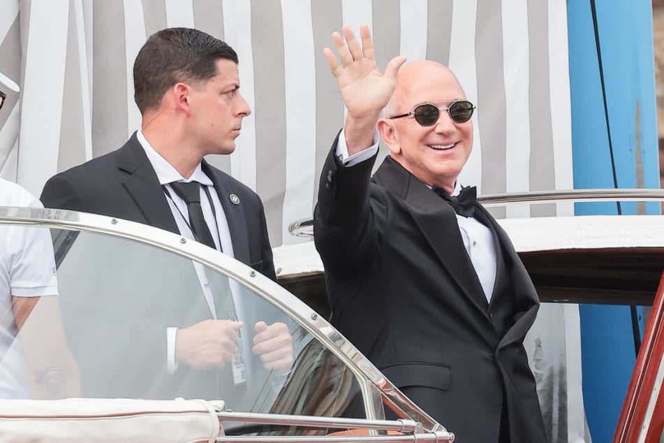 Jeff Bezos (61) ist seit Freitagabend wieder verheiratet.