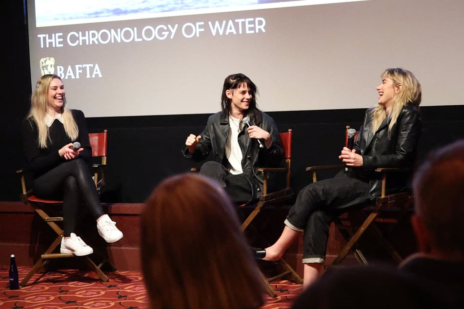 Im November 2022 gab Kristen Stewart (35, Mitte) bekannt, dass sie an einem großen Projekt arbeite.