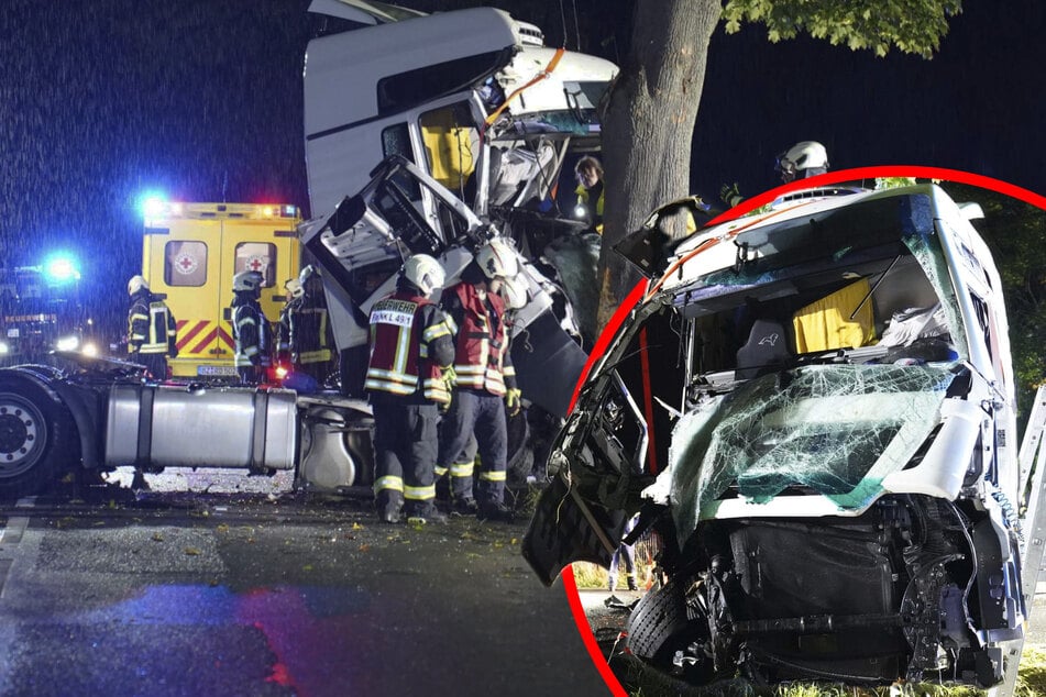 Zugmaschine kracht auf B98 gegen Eiche: Fahrer schwer verletzt