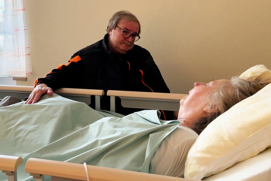 Doris liegt im Koma, Ehemann Peter völlig verzweifelt: "Immer mit Leben gefüllt und jetzt ist Ruhe"