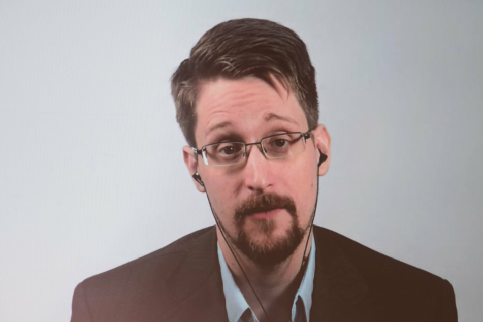 US-Whistleblower Edward Snowden (37) erhält laut seinem Anwalt ein dauerhaftes Aufenthaltsrecht in Russland.