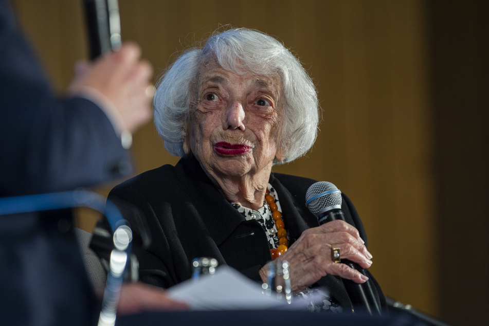 Die Berliner Ehrenbürgerin Margot Friedländer (100) hat den Holocaust überlebt.