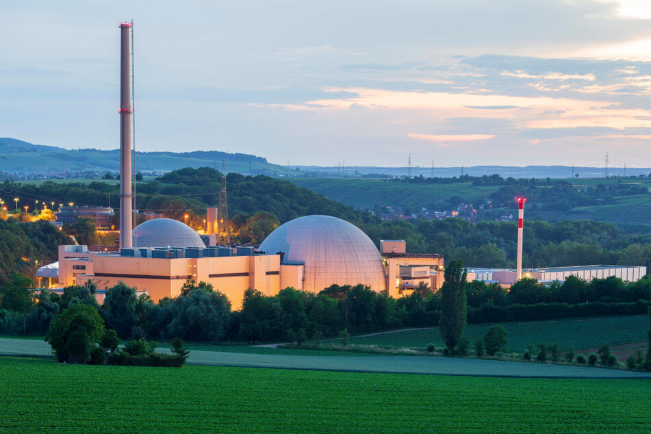 Blick auf das Kernkraftwerk Neckarwestheim in Baden-Württemberg.