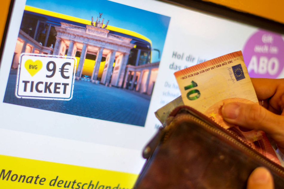 Das 9-Euro-Ticket ist ab September Geschichte! Dann gelten in Berlin und Brandenburg vorerst wieder die üblichen Tarife.