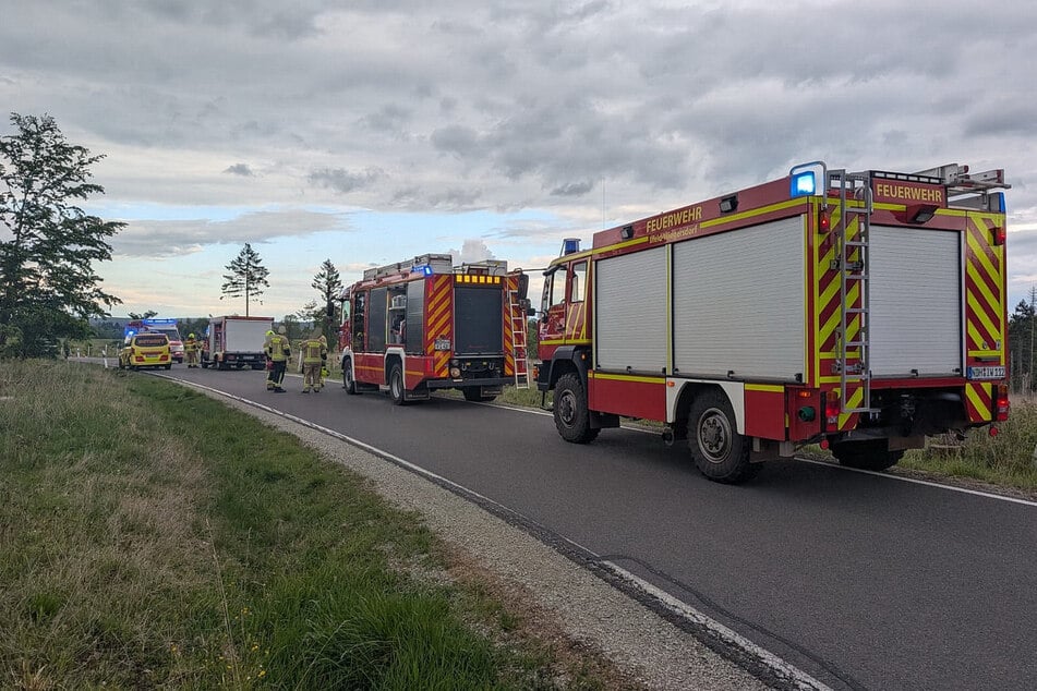 In einer Kurve sei der 28-Jährige von der Fahrbahn abgekommen.