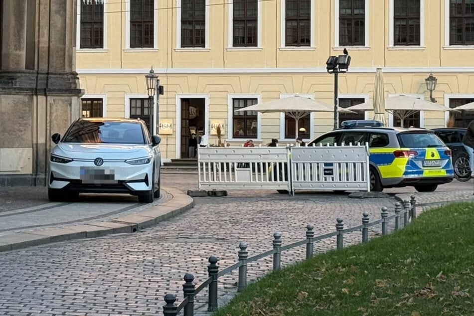 Die Polizei war am Dienstag am Dresdner Zwinger im Einsatz.