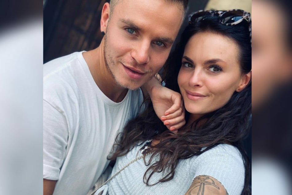 Henning Merten (31) und Denisé Kappés (30) sind schon seit über einem Jahr glücklich liiert. Nun wagte der Influencer den nächsten Schritt und machte seiner Angebeteten einen Heiratsantrag vor laufender RTL-Kamera.