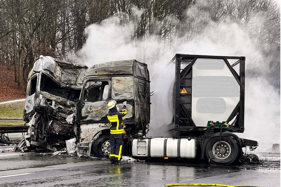 Für einen der LKW-Fahrer kam jede Hilfe zu spät.