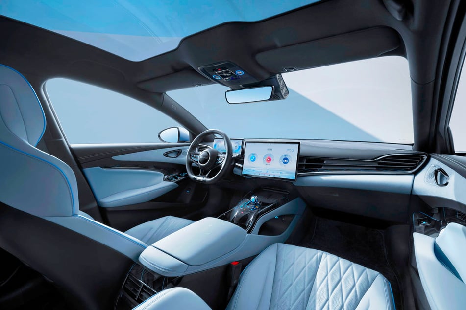 So sieht das Interior vom brandneuen BYD Seal aus. Die Elektro-Limousine soll noch im vierten Quartal 2023 in Deutschland ausgeliefert werden.