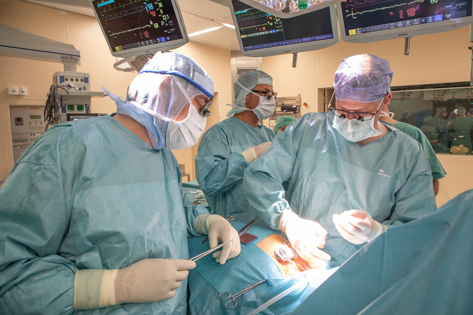 Die Herzchirurgen der Uniklinik Magdeburg eröffnen ihren Patienten mit dieser Therapie neue Möglichkeiten.