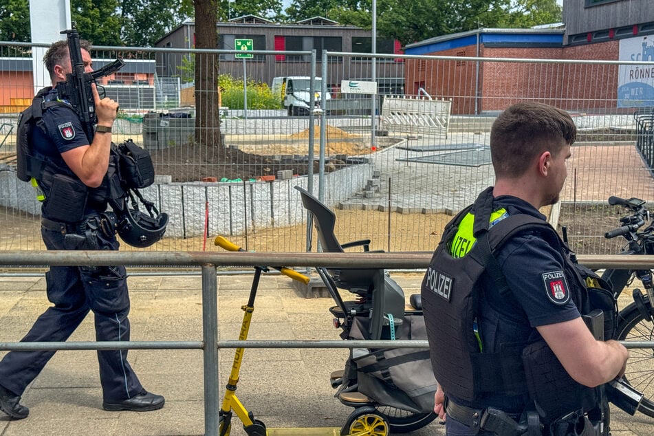 An einer Schule in Hamburg-Rönneburg wurde am Freitag ein Notfallalarm ausgelöst.