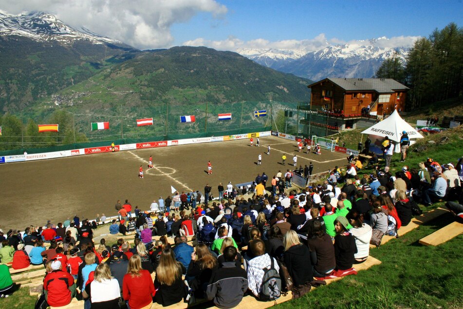 Die erste Bergdorf-EM fand 2008 im Walliser Bergdorf Gspon statt. Die EM 2022 wird von Donnerstag bis Sonntag in Zermatt ausgetragen. (Archivbild)