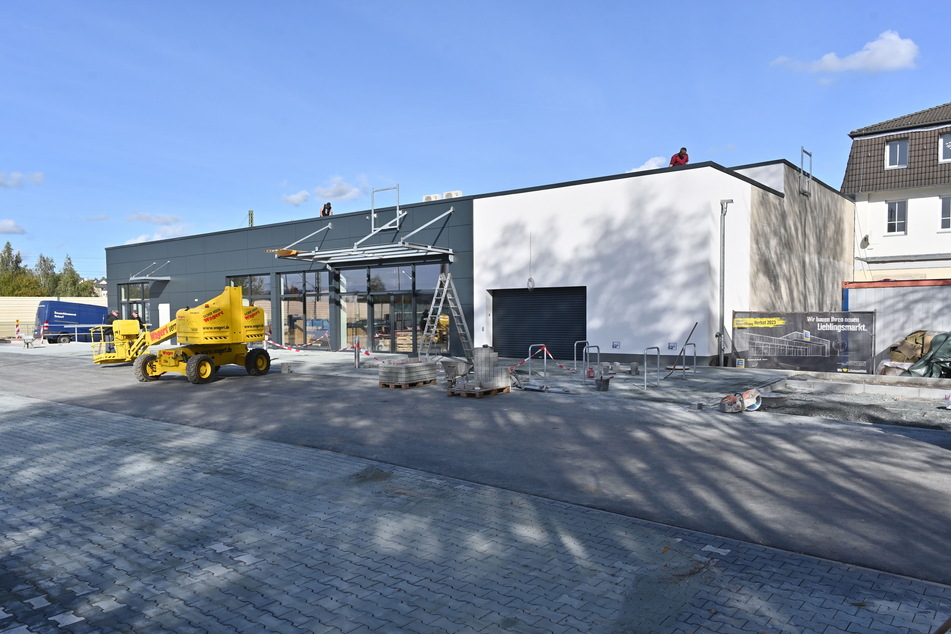 Auch hier laufen die letzten Baumaßnahmen: Am 2. November öffnet der Edeka auf der Neefestraße in Kappel.