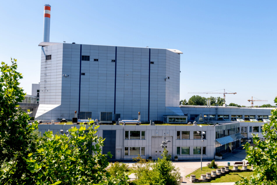 Der Forschungsreaktor München II (FRM II) steht auf dem Gelände der Technischen Universität München (TUM) im Norden der bayerischen Landeshauptstadt.