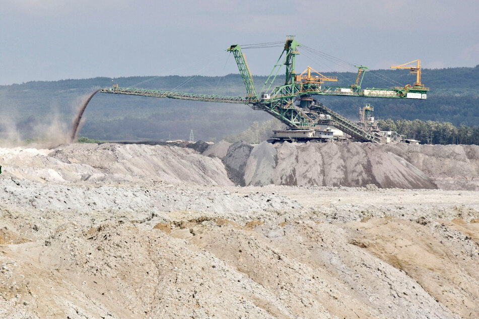 Blick in den polnischen Braunkohlen-Tagebau Turow: Der Kohleabbau lässt Teile Zittaus absacken, verseucht das Grundwasser.
