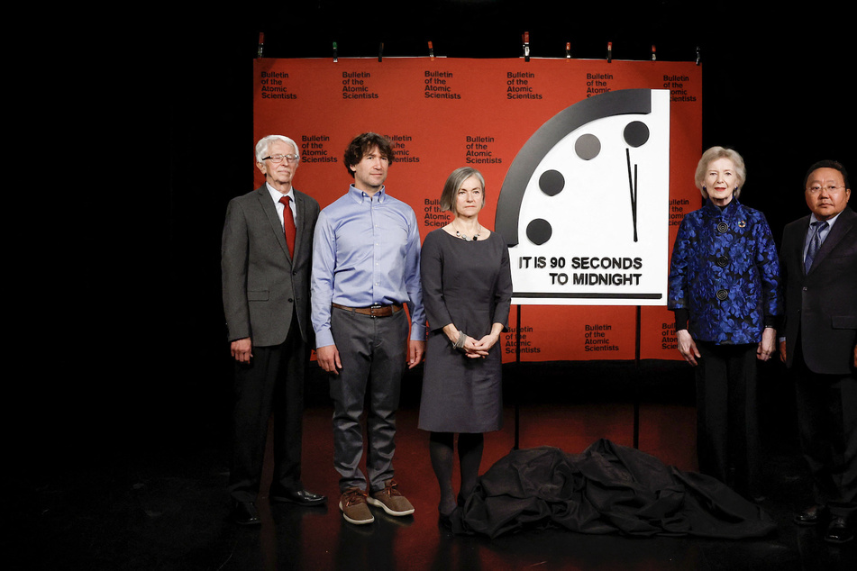 Doomsday Clock remains concerningly close to midnight amid increasing threats