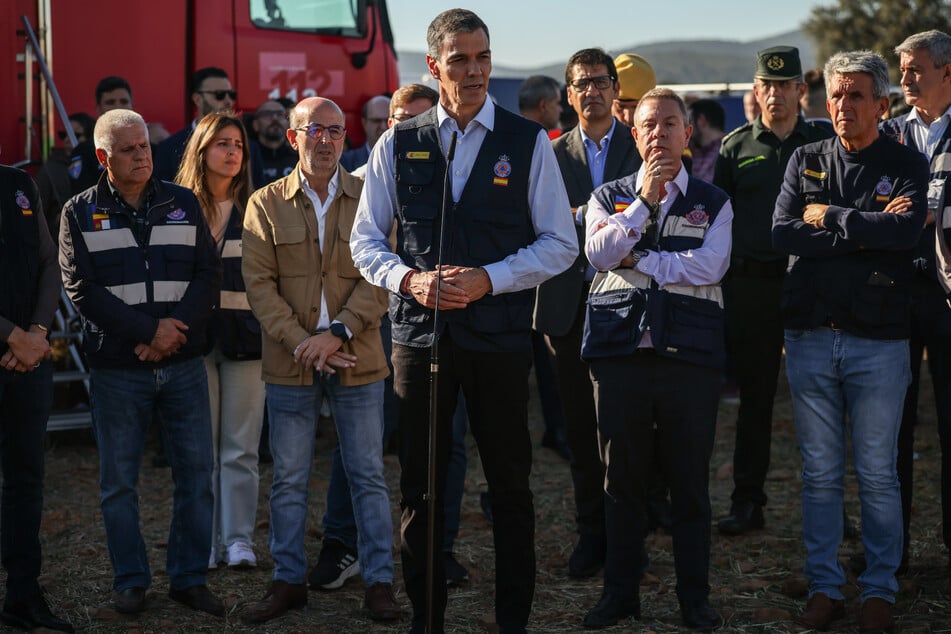 Spaniens Regierungschef Pedro Sánchez (54) versprach eine umfassende Aufklärung des Unfalls.