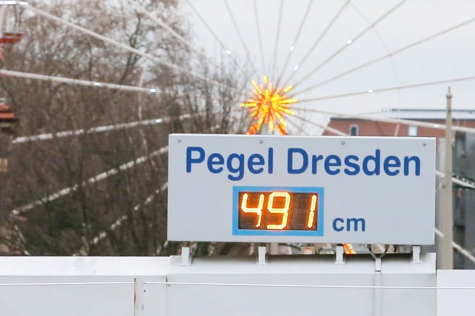Am Donnerstagnachmittag wurden bereits 4,91 Meter in Dresden gemessen.