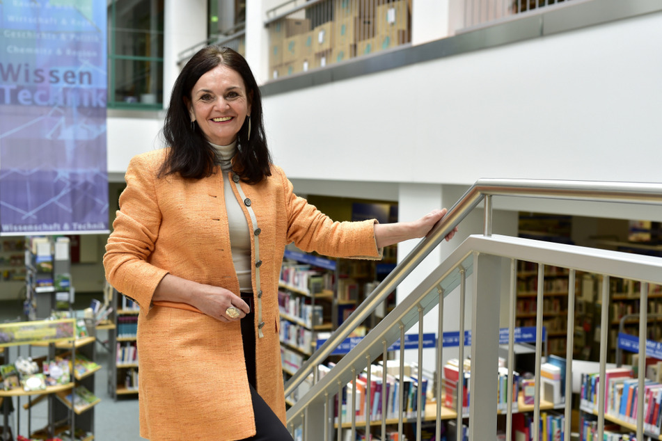 Elke Beer (63) geht in Ruhestand: Am Freitag hatte die Leiterin der Stadtbibliothek ihren letzten Arbeitstag.