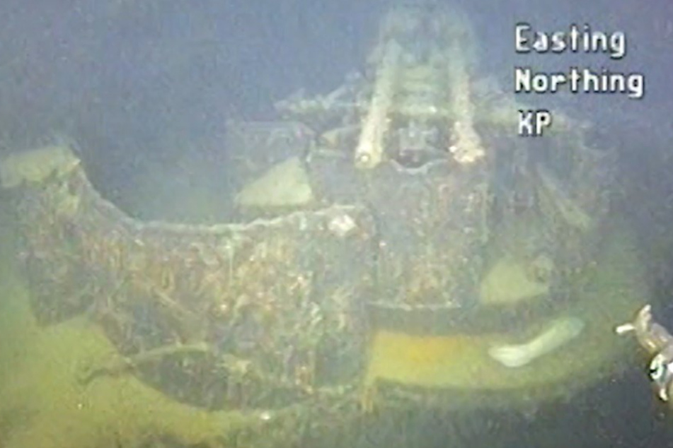 Das gesunkene Kriegsschiff "Karlsruhe" ist auf der Unterwasseraufnahme zu erkennen.