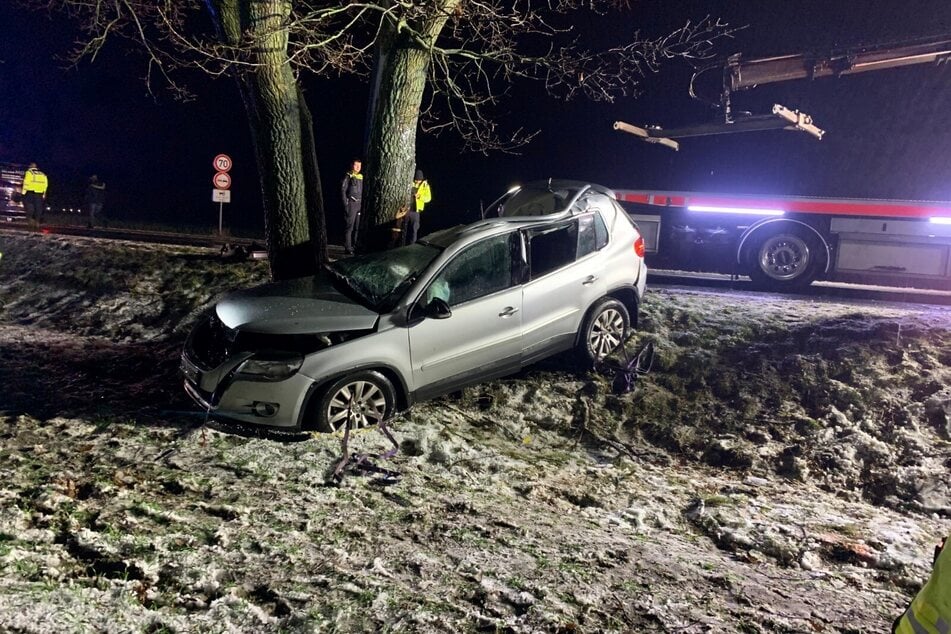 Für den 42-jährigen Insassen des Autos kam jede Hilfe zu spät.