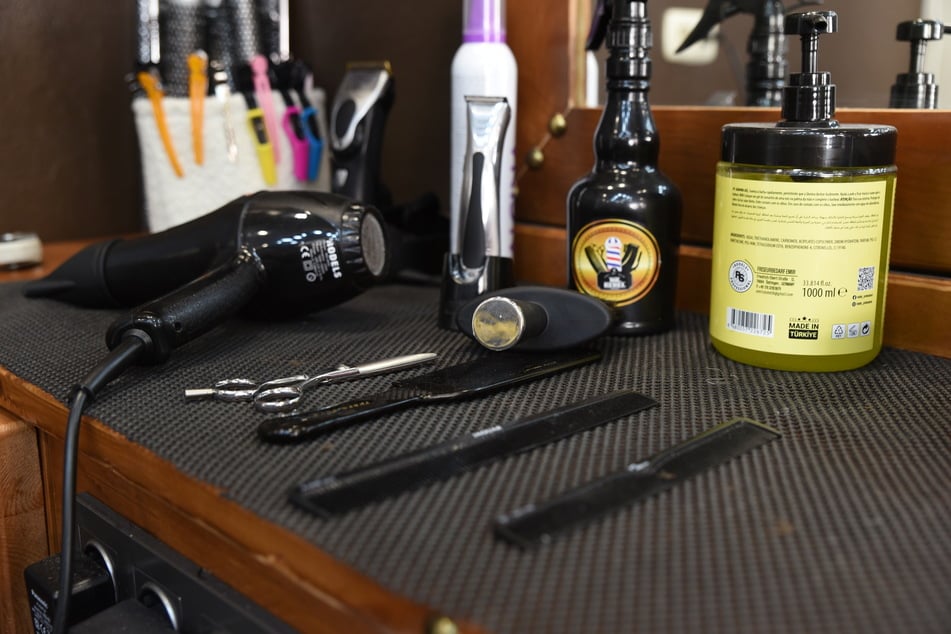 Auch die Handwerkskammer Hamburg zeigt sich besorgt über die Missstände in einigen Barbershops. (Symbolfoto)
