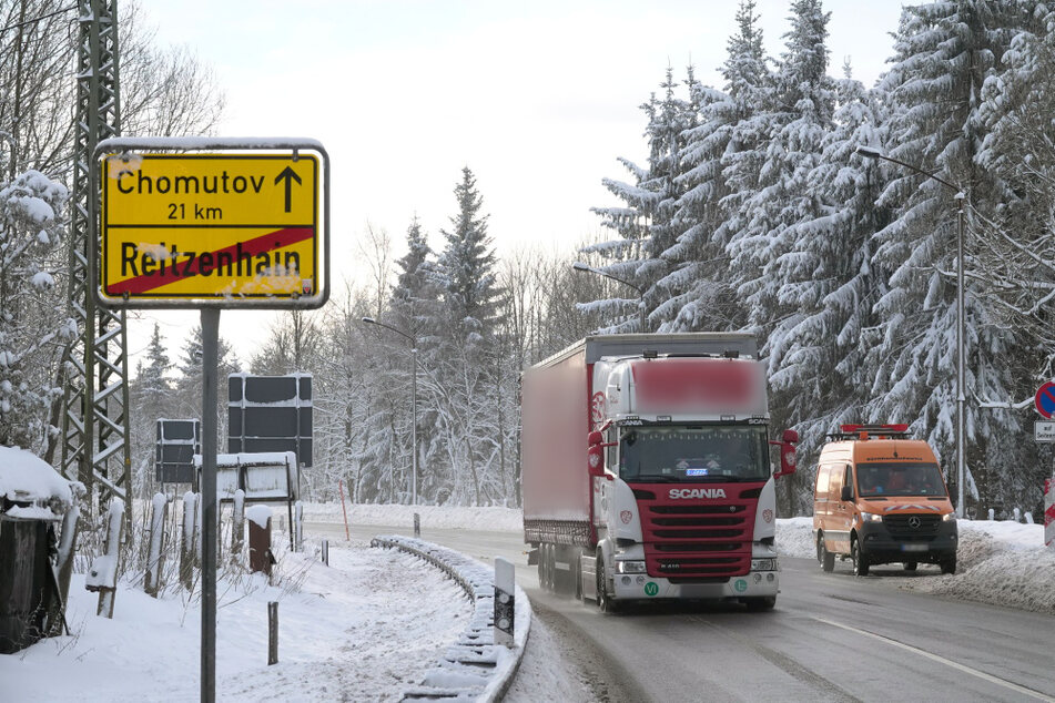 An der tschechischen Grenze in Reizenhain (Erzgebirge) wird die Corona-Testpflicht nur stichprobenartig von der Bundespolizei kontrolliert.