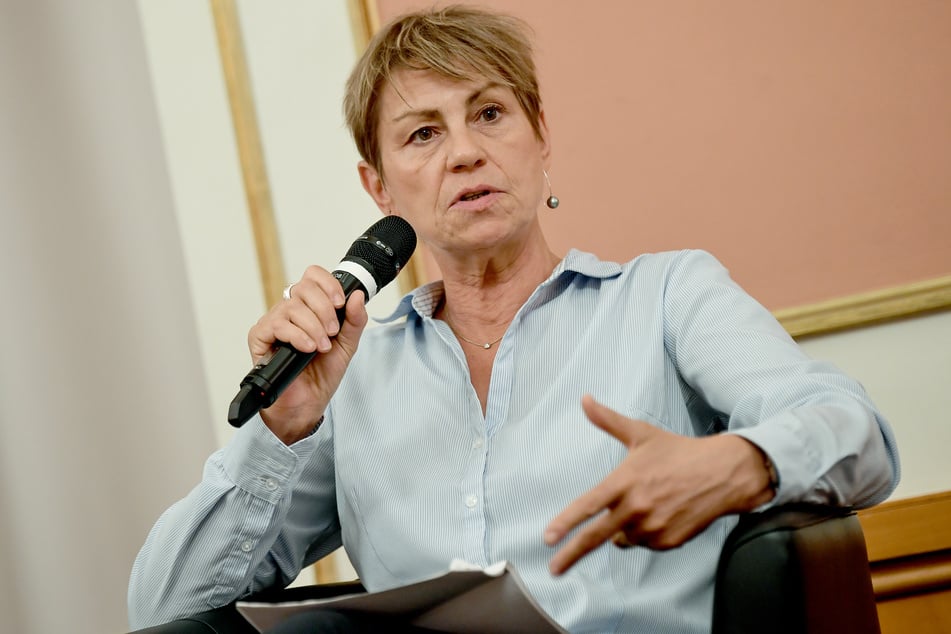 Sozialsenatorin Elke Breitenbach (59, Linke) setzt sich für die Migrantenquote im öffentlichen Dienst ein.