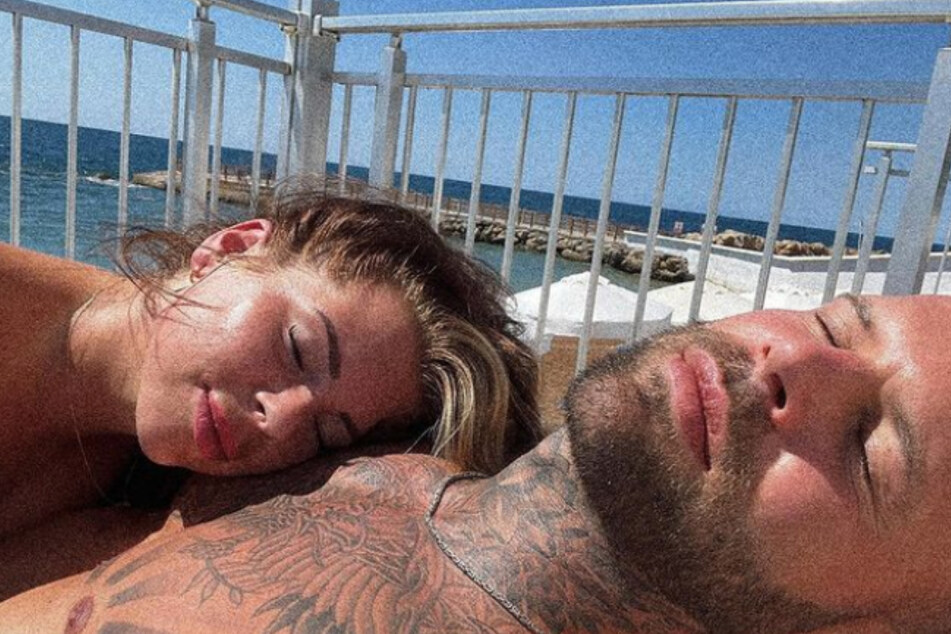 Jenny Frankhauser und Steffen König erwischte es im ersten gemeinsamen Urlaub leider gesundheitlich.