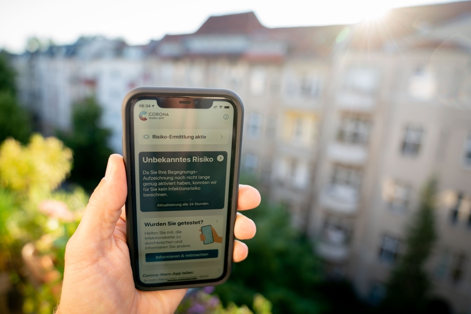 Neben viel Lob, wird die Corona-Warn-App auch kritisiert. (Symbolbild)