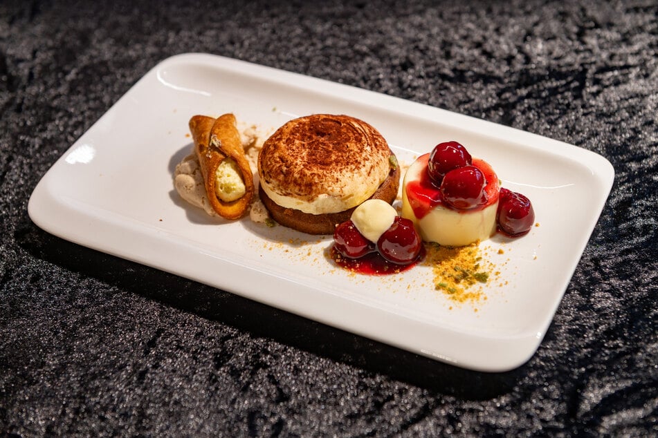 Sieht nicht nur lecker aus, sondern schmeckt auch so: das Dessert der Mafia-Mia-Show.