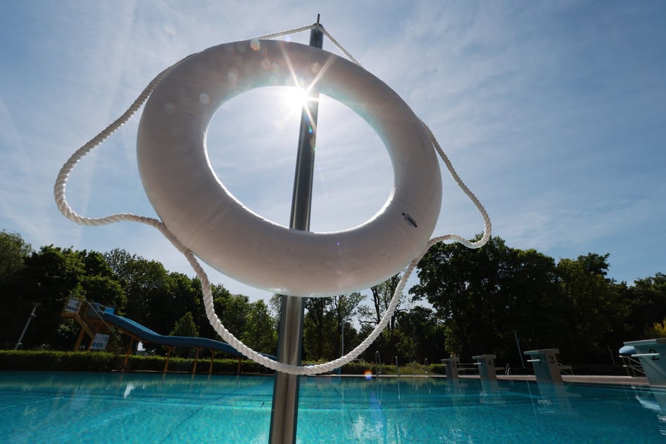 Zu einem unschönen Vorfall kam es am Montagvormittag in einem Freibad in Bad Köstritz. (Symbolfoto)